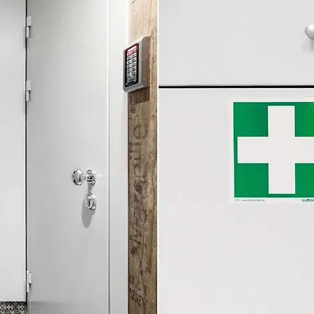 Lovely Urban Retreat Near Old Town, Wifi 100Mb Apartamento *