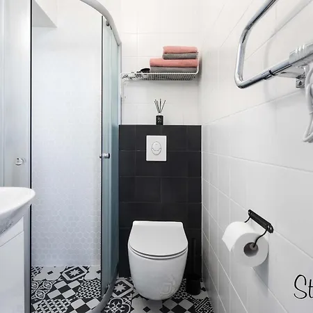 Lovely Urban Retreat Near Old Town, Wifi 100Mb